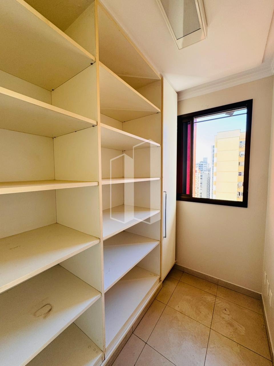 Apartamento à venda com 3 quartos, 3 suítes, 2 vagas e 140m² no Setor Bueno, Goiânia (GO) — foto 13 de 22