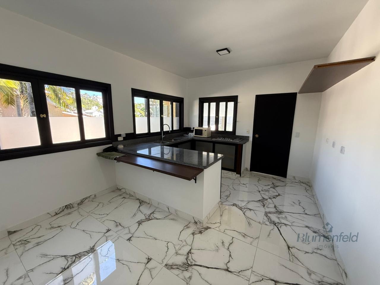 Casa para alugar com 3 quartos, 3 suítes, 4 vagas e 332m² no Arujá Hills III, Arujá (SP) — foto 4 de 30