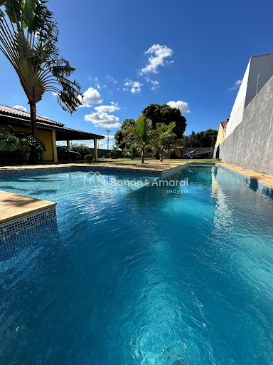 Chácara, 4 quartos, 287 m² - Foto 1