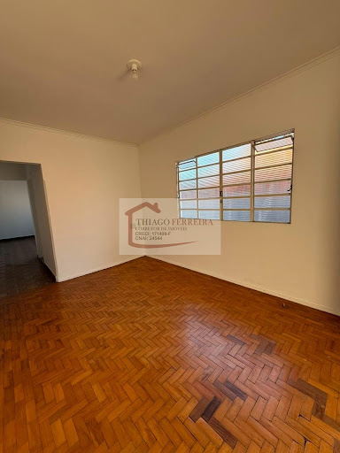 Casa em Vila Moda  -  Santa Rita do Passa Quatro