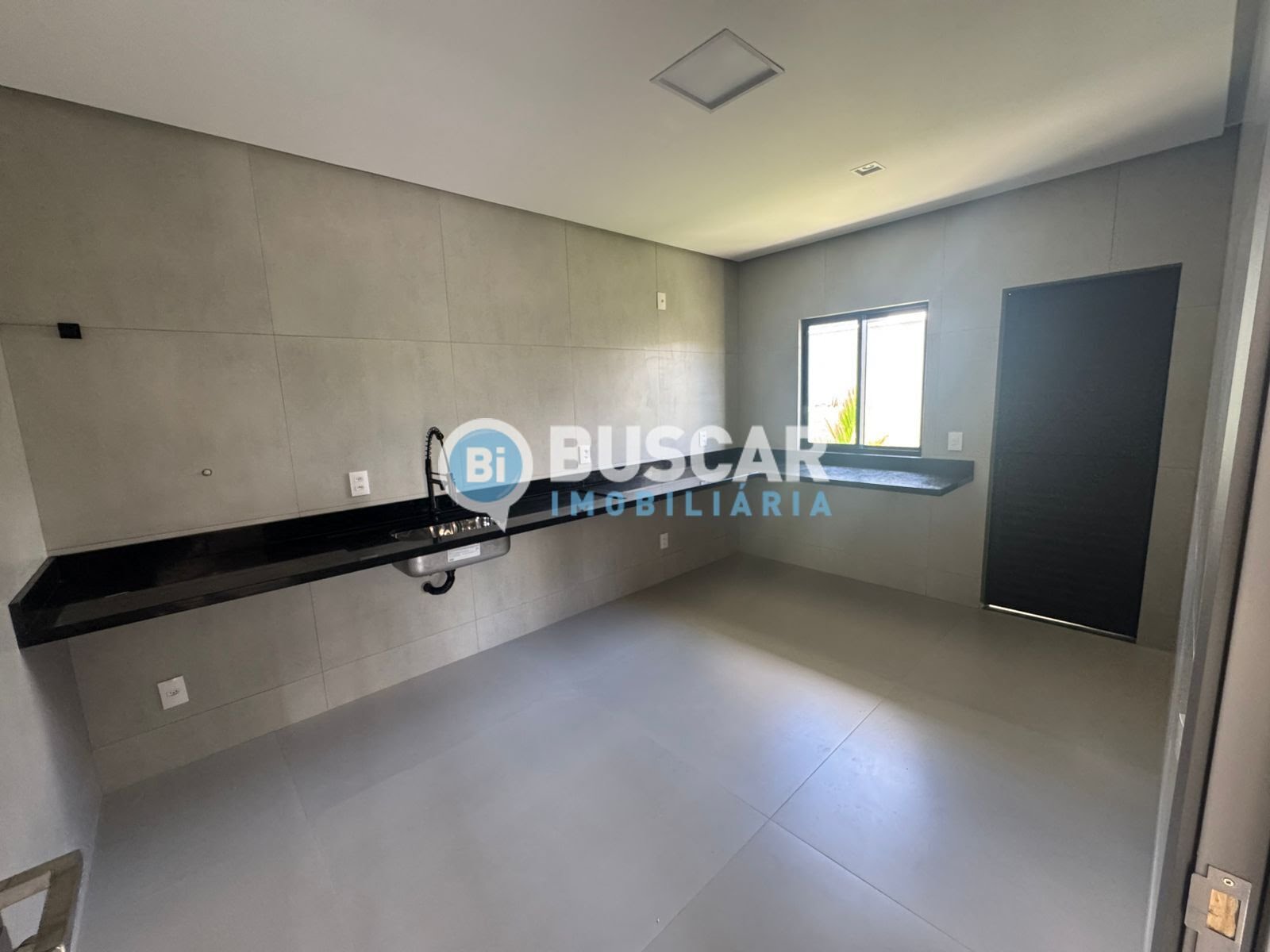 Casa à venda com 4 quartos, 3 suítes, 4 vagas e 314m² no Sim, Feira de Santana (BA) — foto 6 de 11