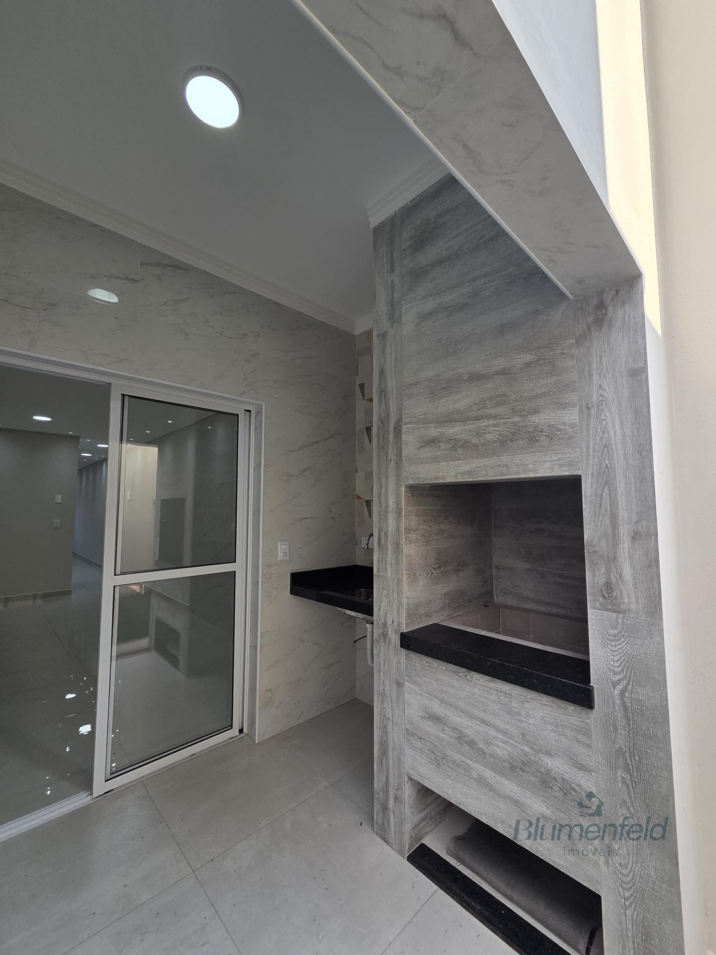 Casa à venda com 3 quartos, 3 suítes, 2 vagas e 114m² no Center Ville, Arujá (SP) — foto 23 de 27