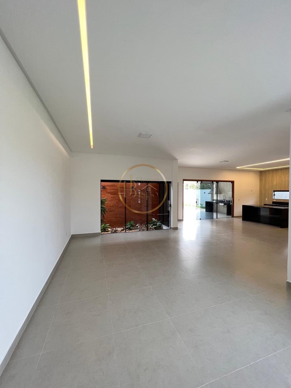 Casa à venda com 3 quartos, 3 suítes, 2 vagas e 230m² no Orla Norte, Porto Seguro (BA) — foto 4 de 9