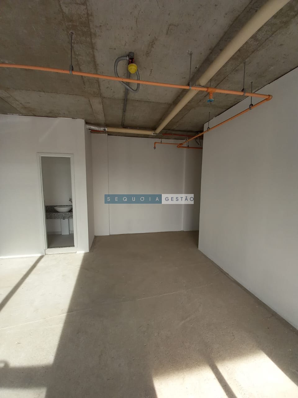 Comercial à venda com 1 banheiro, 1 vaga e 40m² no Chácara Santo Antônio (zona Sul), São Paulo — foto principal