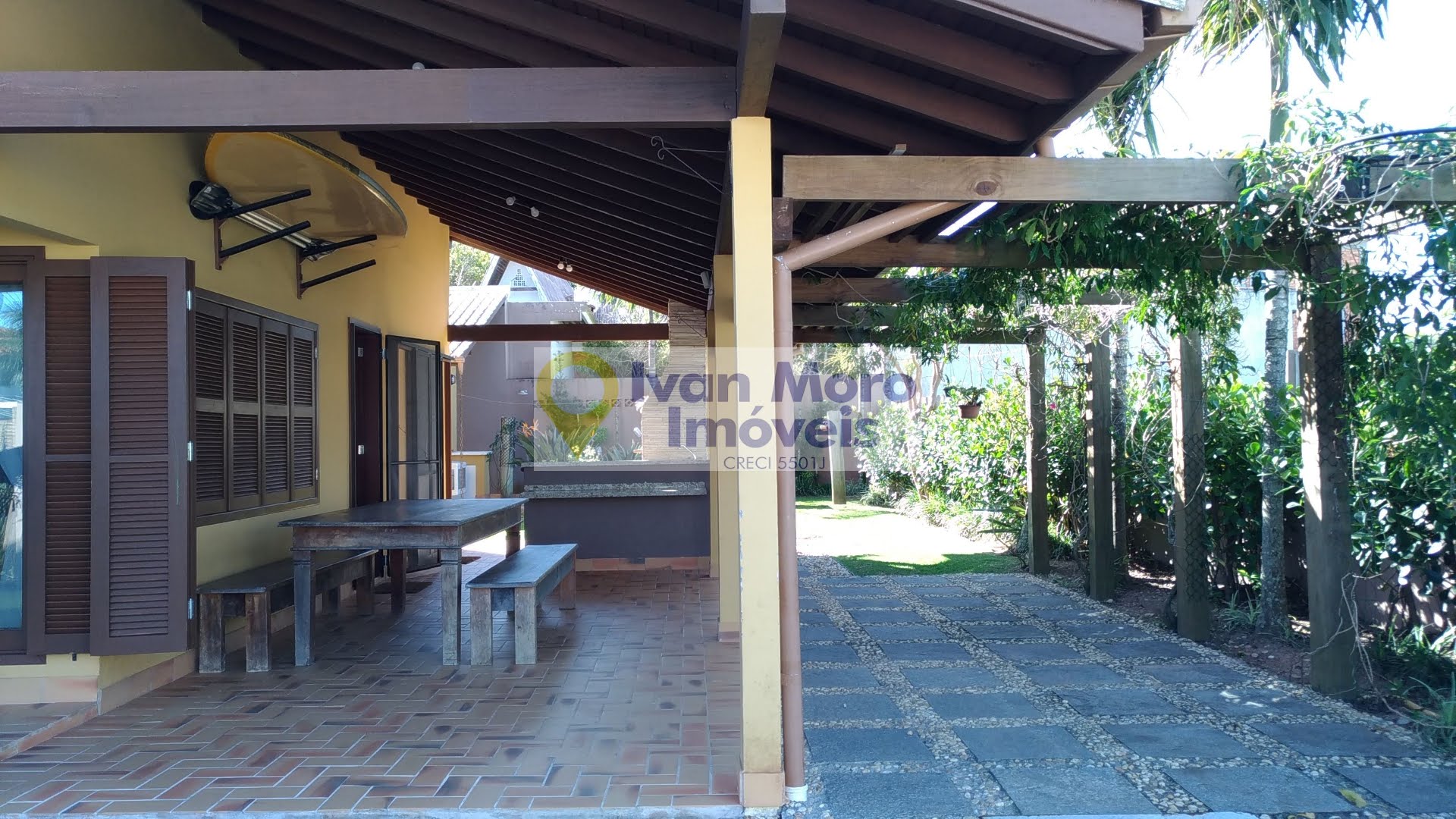Casa para alugar com 3 quartos, 1 suíte, 2 vagas e 160m² no Daniela, Florianópolis (SC) — foto 6 de 30