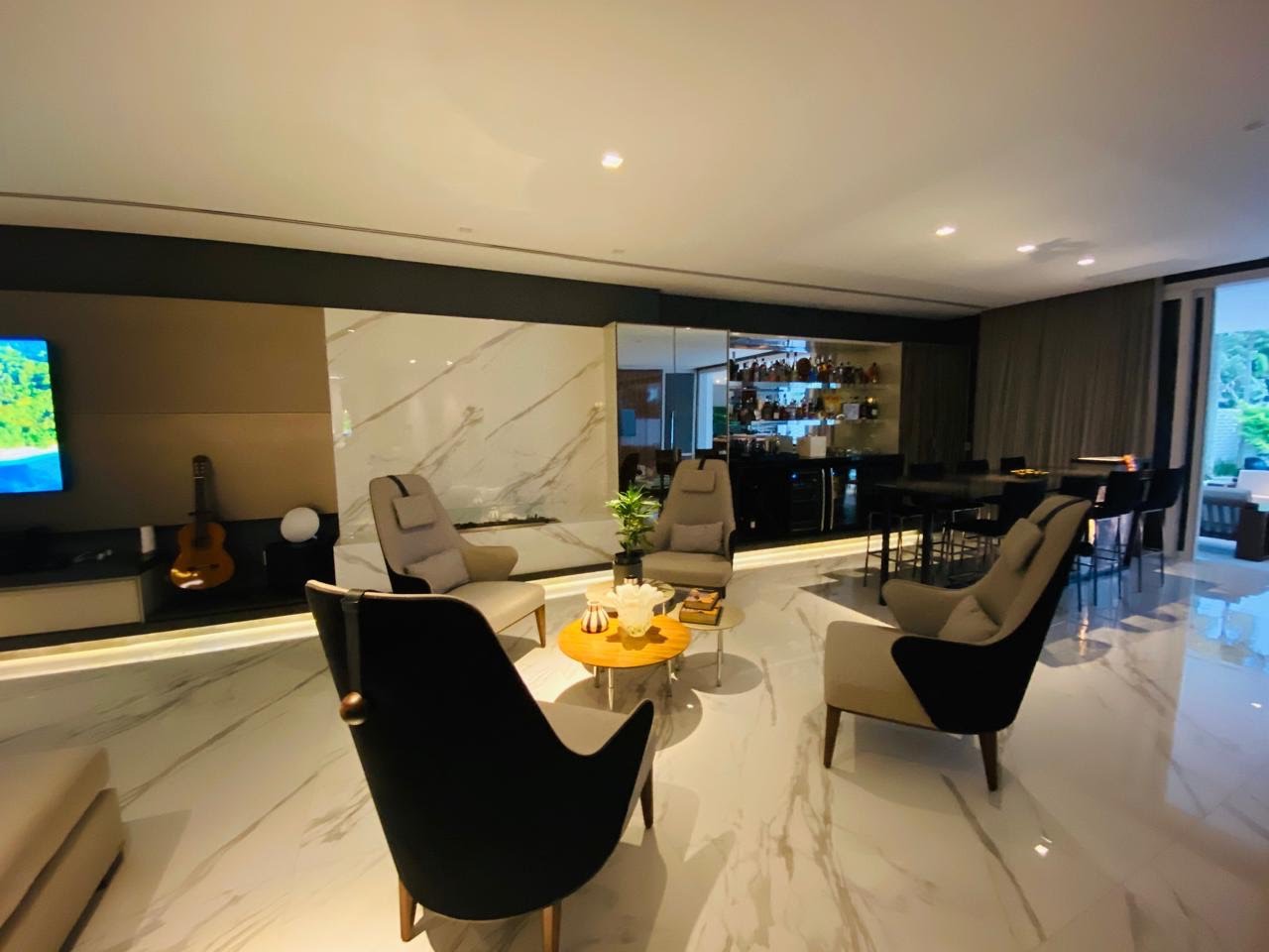 Casa à venda com 5 quartos, 4 suítes, 3 vagas e 967m² no Jurerê Internacional, Florianópolis (SC) — foto 11 de 30