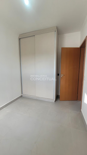 Quarto 2 - Armário