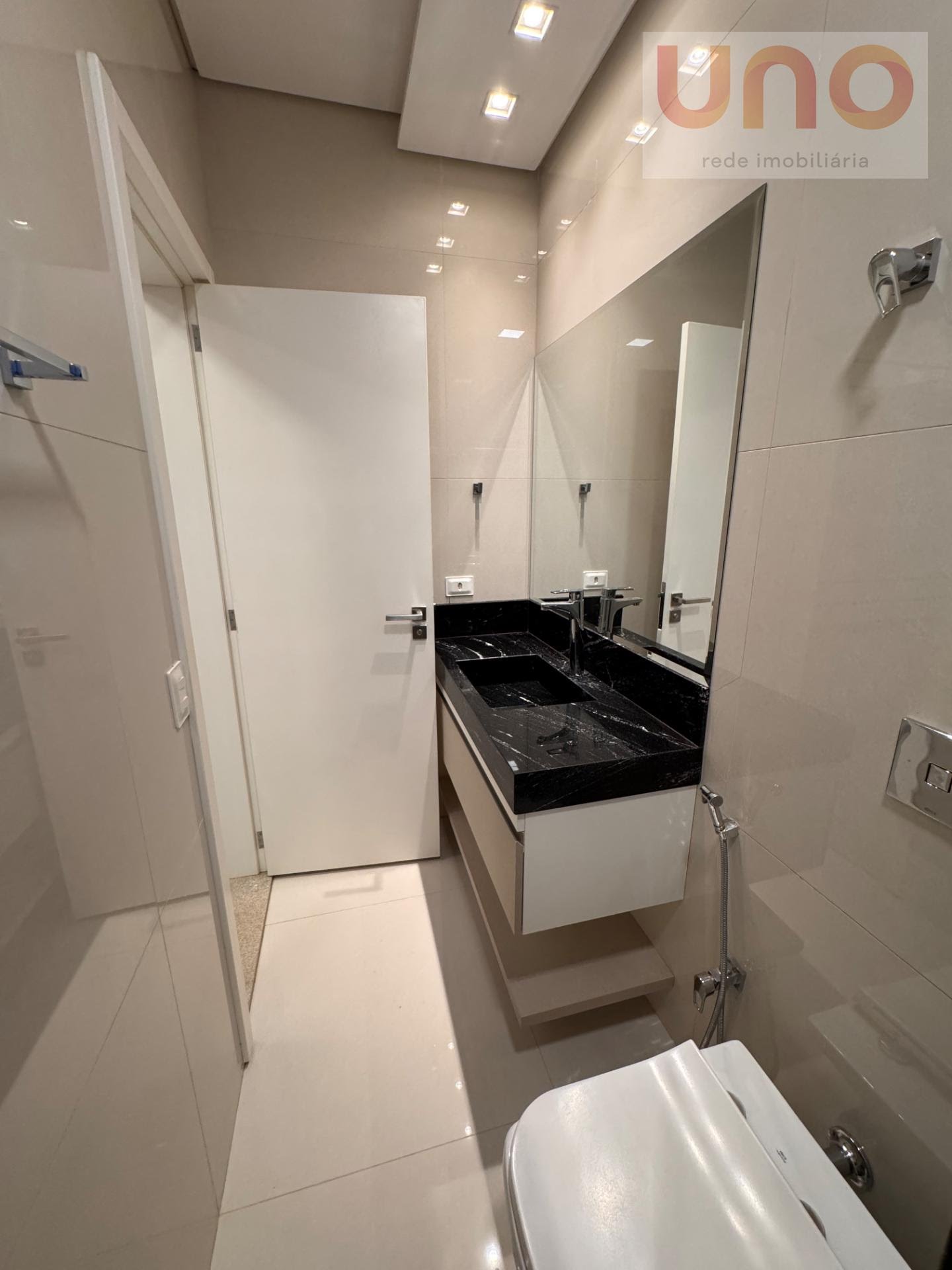 Casa à venda com 4 quartos, 4 suítes, 2 vagas e 308m² no Parque Residencial Maria A Pedrossian, Campo Grande (MS) — foto 7 de 30