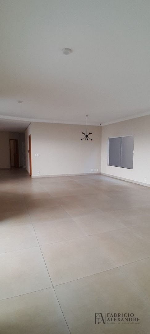 Casa à venda com 3 quartos, 3 suítes, 4 vagas e 254m² no Jardim Tarraf II, São José do Rio Preto (SP) — foto 12 de 15