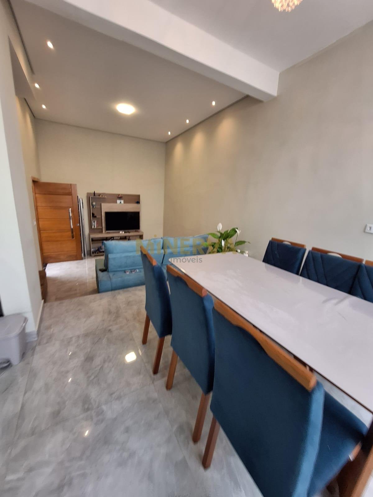 Casa à venda com 4 quartos, 1 suíte, 3 vagas e 230m² no Penha de França, São Paulo (SP) — foto 2 de 30