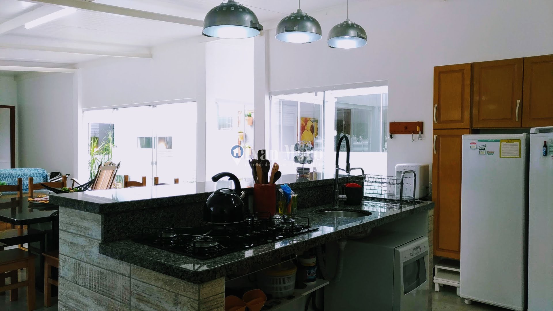 Casa para alugar com 4 quartos, 4 suítes, 2 vagas e 170m² no Daniela, Florianópolis (SC) — foto 24 de 30