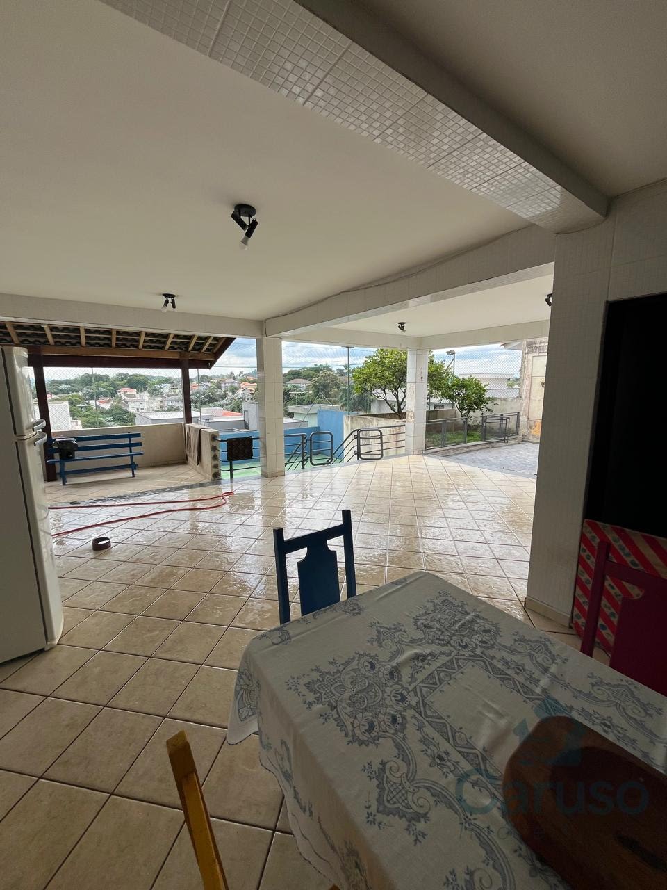Casa à venda com 4 quartos, 1 suíte, 2 vagas e 230m² no Condomínio Country Club, Arujá (SP) — foto 7 de 23