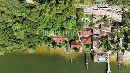 Terreno e Construção para Venda em Angra dos Reis / RJ no bairro Ponta do Sapê