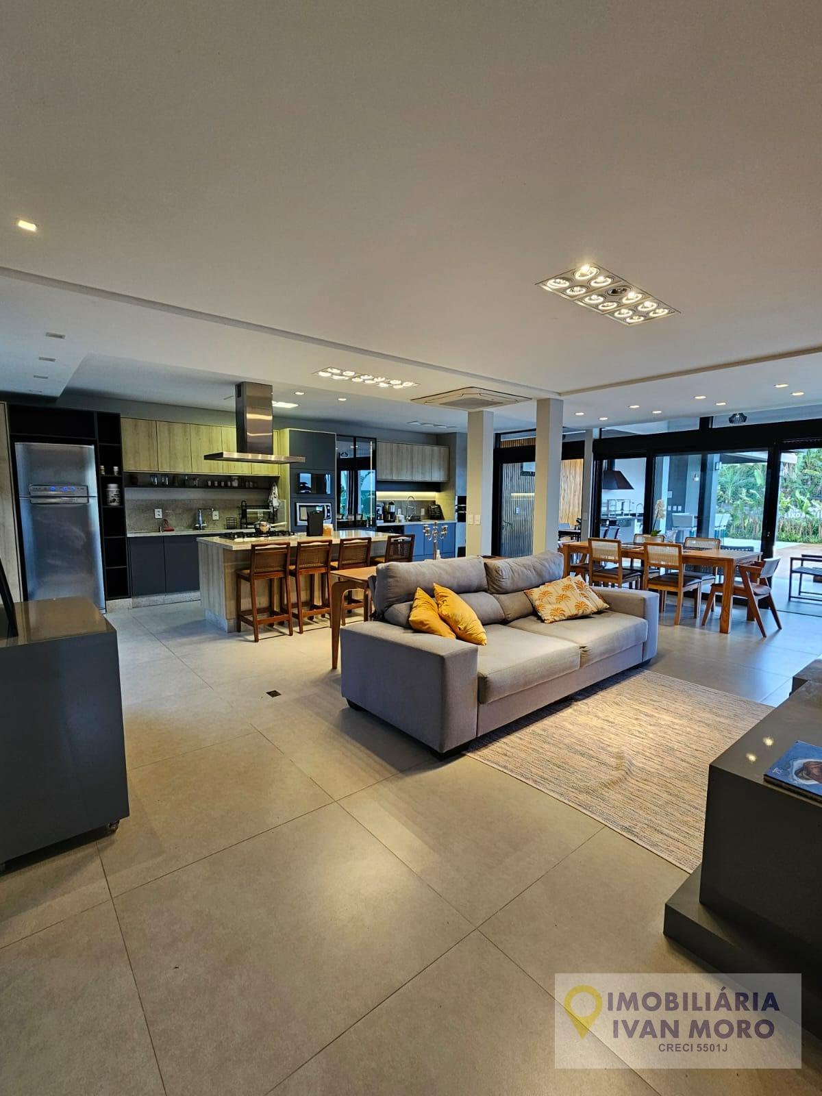 Casa para alugar com 3 quartos, 1 suíte, 3 vagas e 159m² no Daniela, Florianópolis (SC) — foto 7 de 30