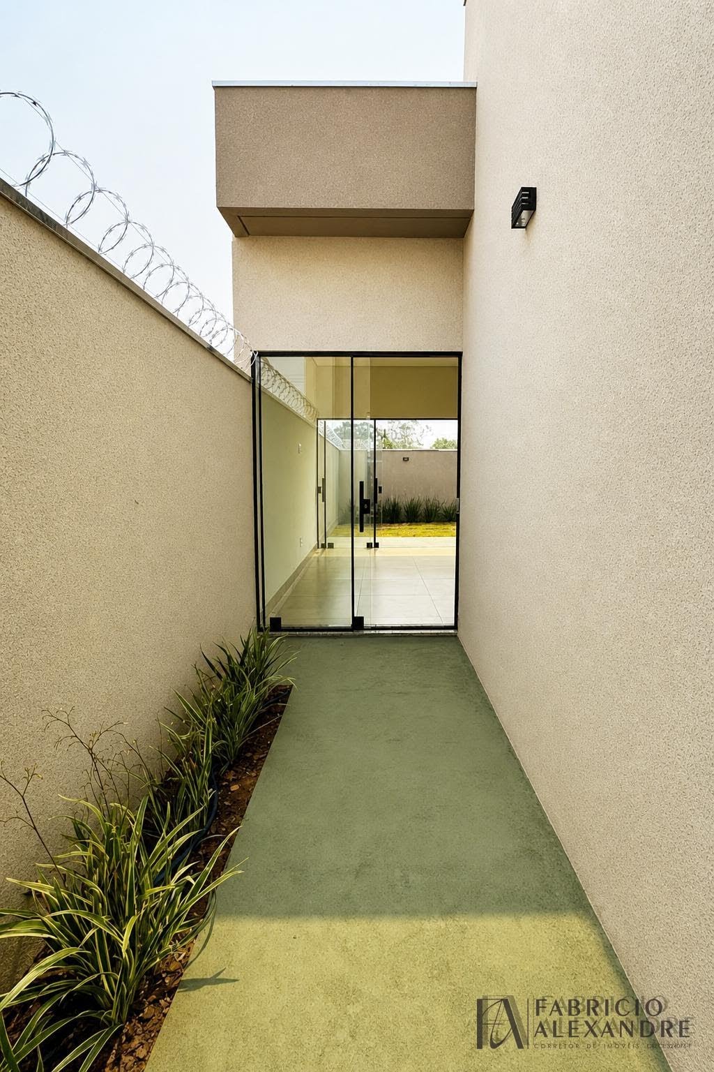 Casa à venda com 3 quartos, 1 suíte, 2 vagas e 100m² no Residencial Setsul II, São José do Rio Preto (SP) — foto 2 de 9