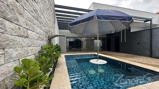 Casa à Venda em Vista Verde - 3 Quartos Sendo uma Suítes com closet, lazer com Hidromassagem aquecida 