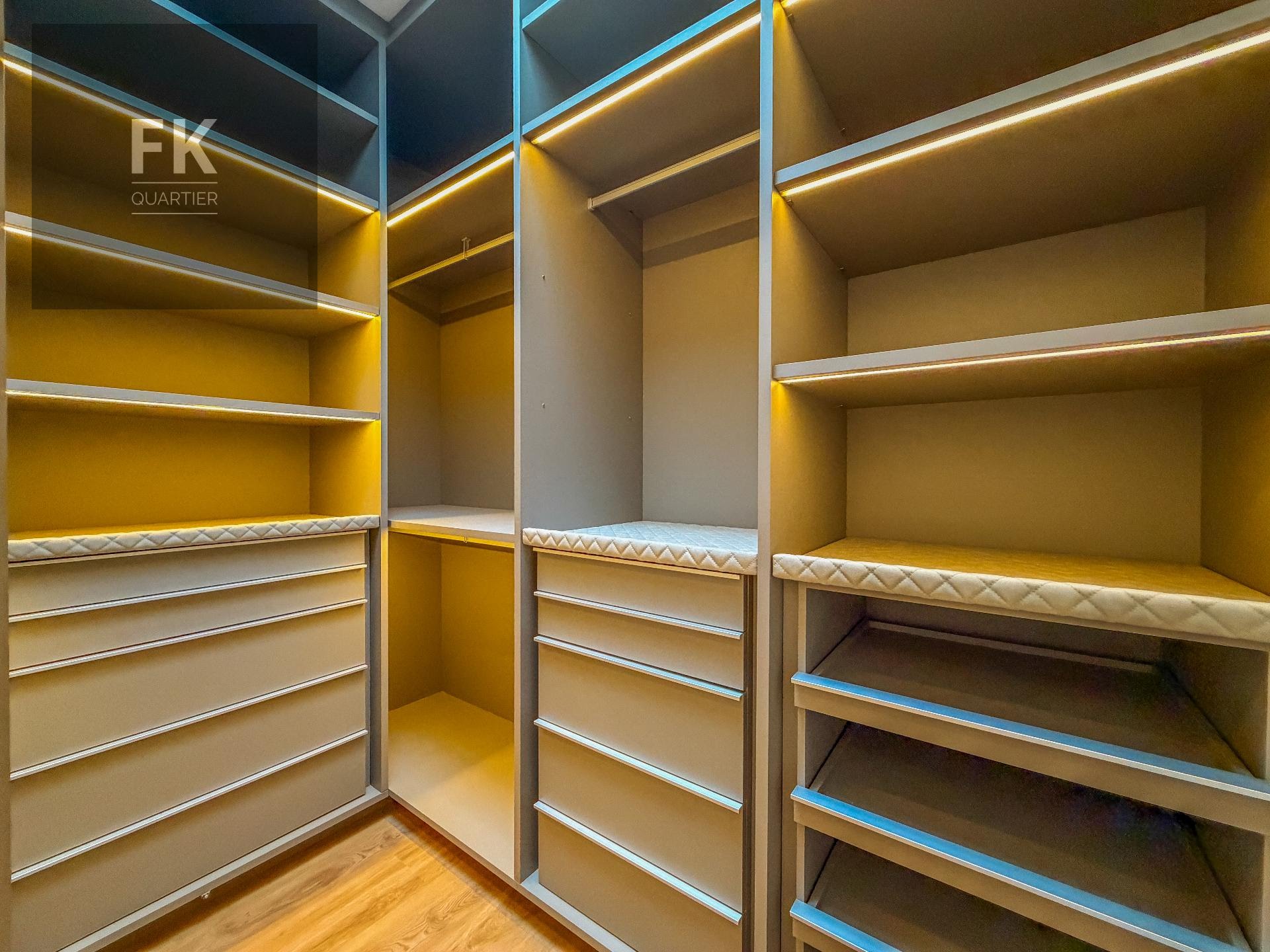 Casa à venda com 5 quartos, 5 suítes, 6 vagas e 480m² no Tamboré, Barueri (SP) — foto 27 de 30