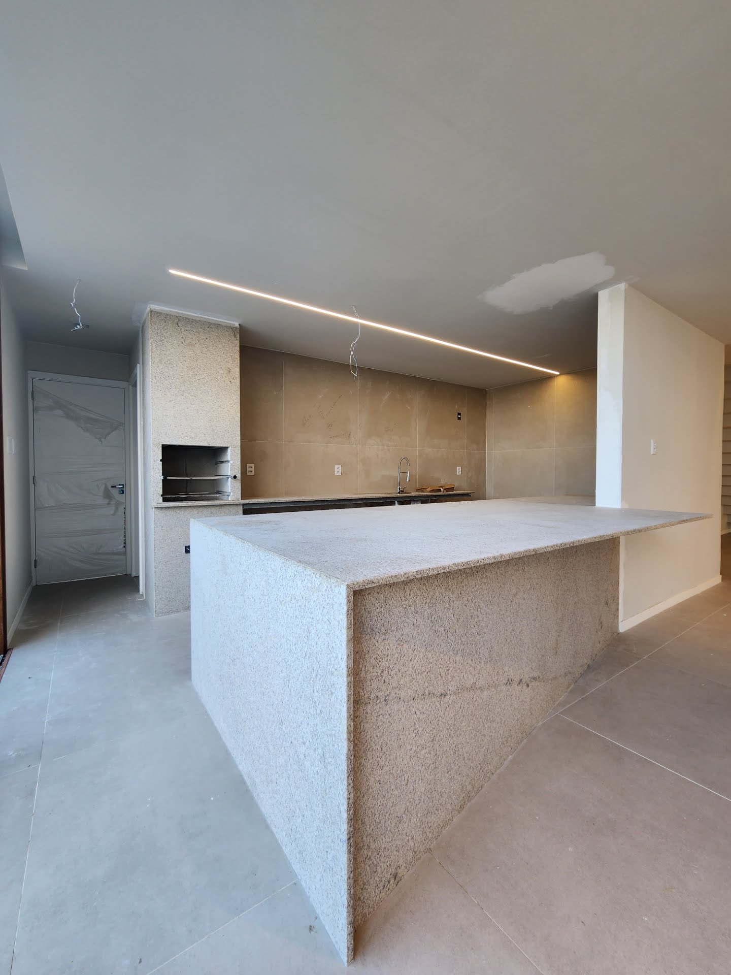 Casa à venda com 4 quartos, 4 suítes, 6 vagas e 295m² no Sim, Feira de Santana (BA) — foto 4 de 21