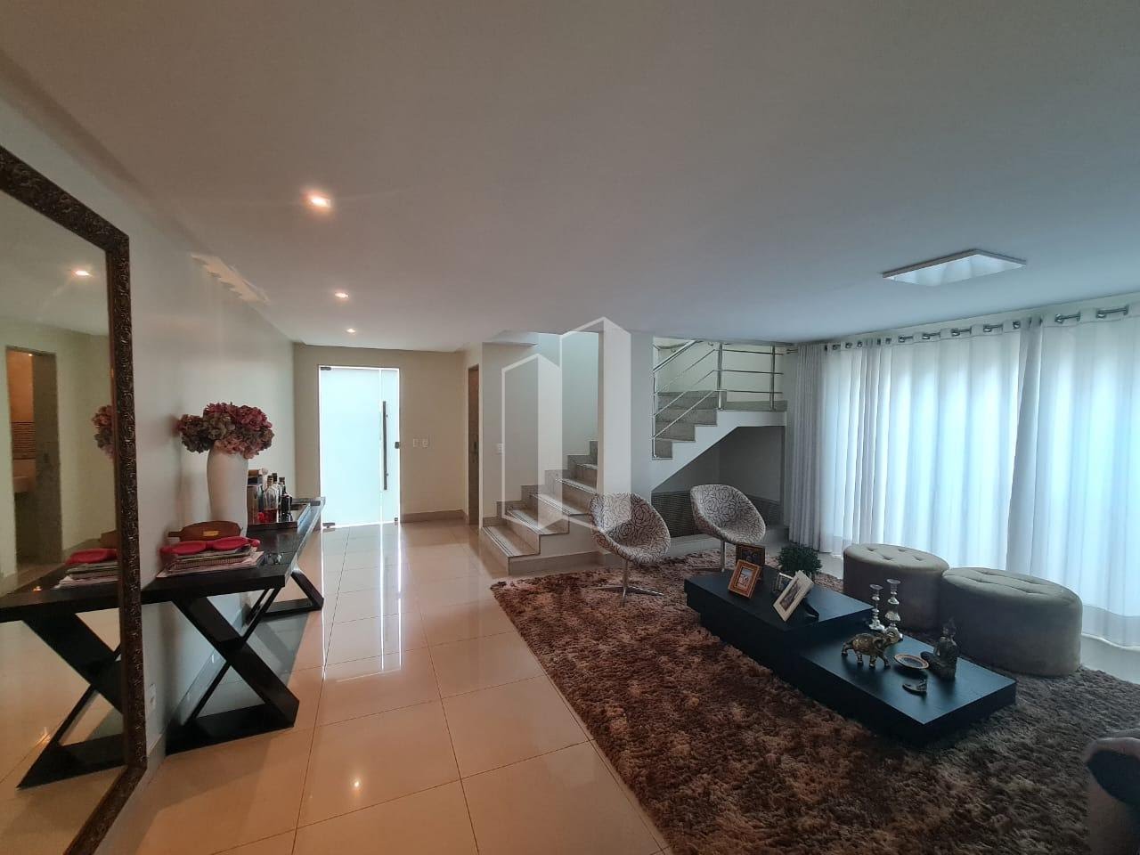 Casa à venda com 4 quartos, 4 suítes, 4 vagas e 281m² no Jardins Madri, Goiânia (GO) — foto 4 de 25