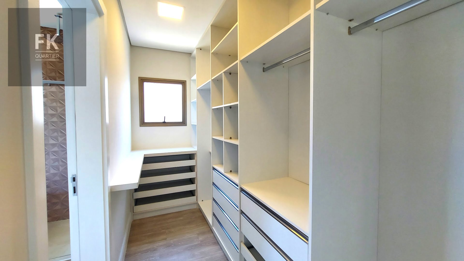 Casa à venda com 4 quartos, 4 suítes, 7 vagas e 578m² no Tamboré, Barueri (SP) — foto 13 de 30