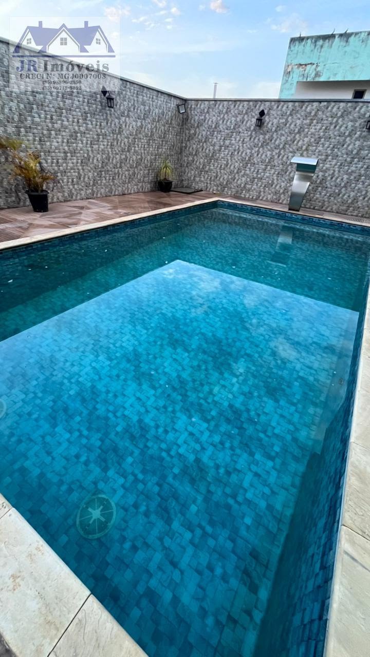 Casa à venda com 4 quartos, 2 banheiros, 1 vaga e 294m² no Centro, Piranguinho (MG) — foto 17 de 21