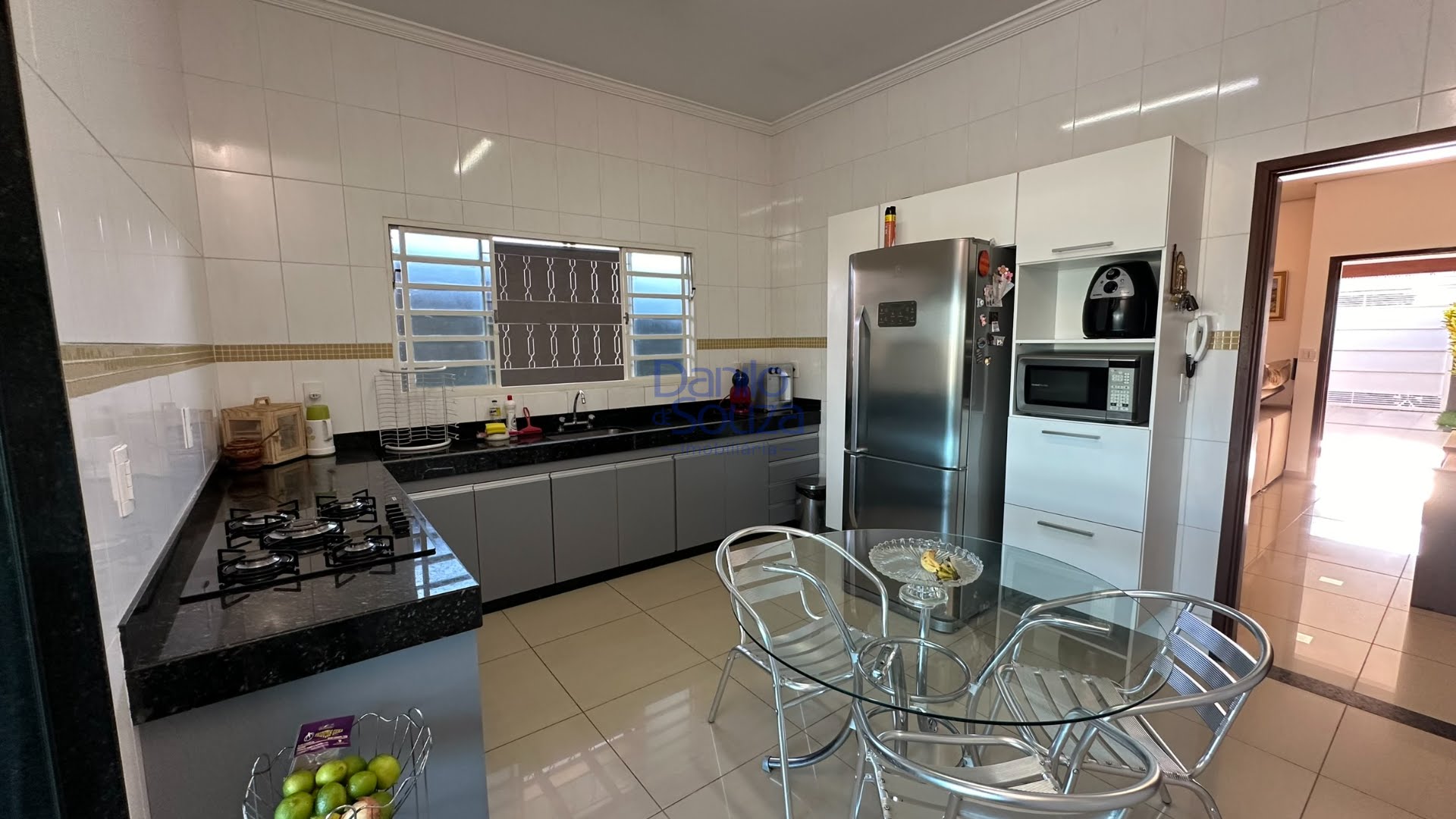 Casa à venda com 3 quartos, 1 suíte, 2 vagas e 360m² no Jardim Imperial, Araxá (MG) — foto 8 de 27