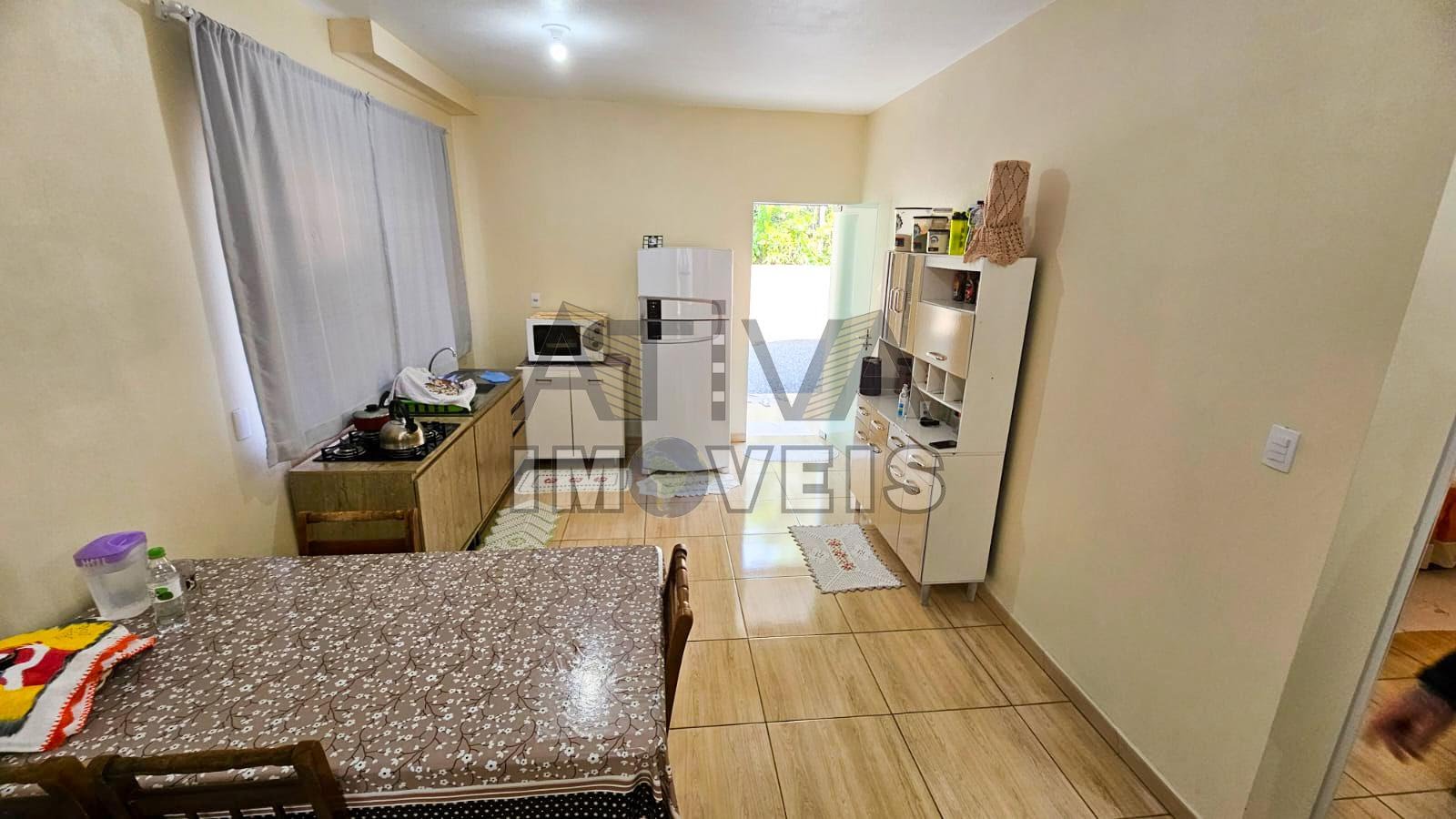 Sala jantar e cozinha