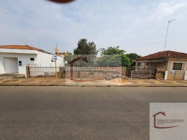 Lote / Terreno em Centro  -  Santa Rita do Passa Quatro