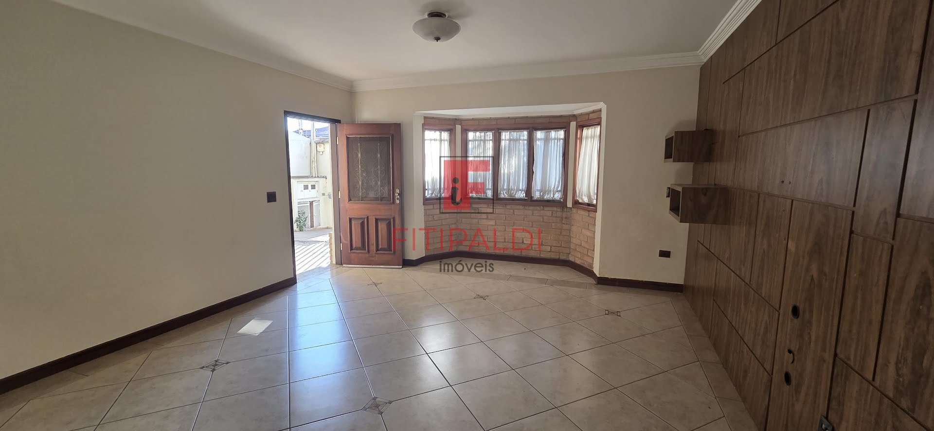 Vendo Sobrado 3 Dormitórios no Maia