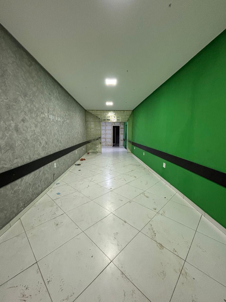 Comercial para alugar com 2 banheiros e 245m² no Centro, Feira de Santana (BA) — foto 2 de 10