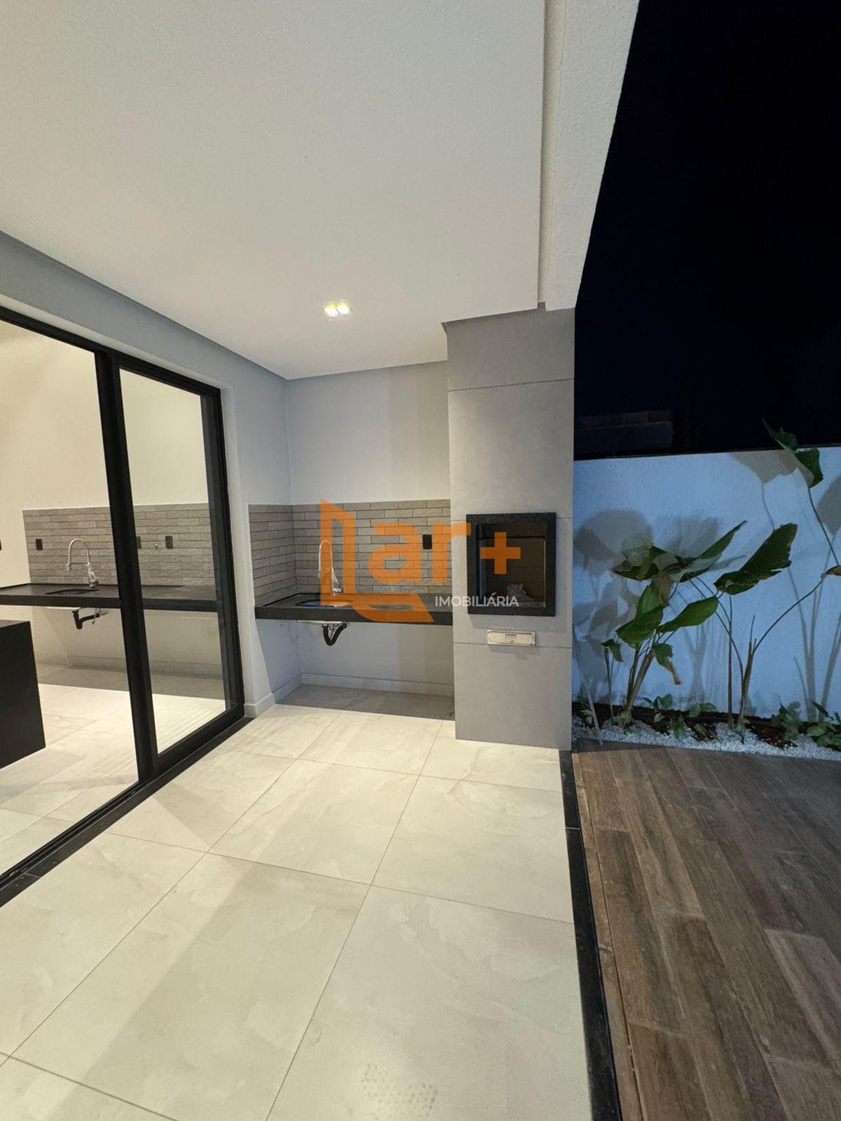Casa à venda com 3 quartos, 2 suítes, 2 vagas e 118m² no Olhos D'água, Barra dos Coqueiros (SE) — foto 4 de 15