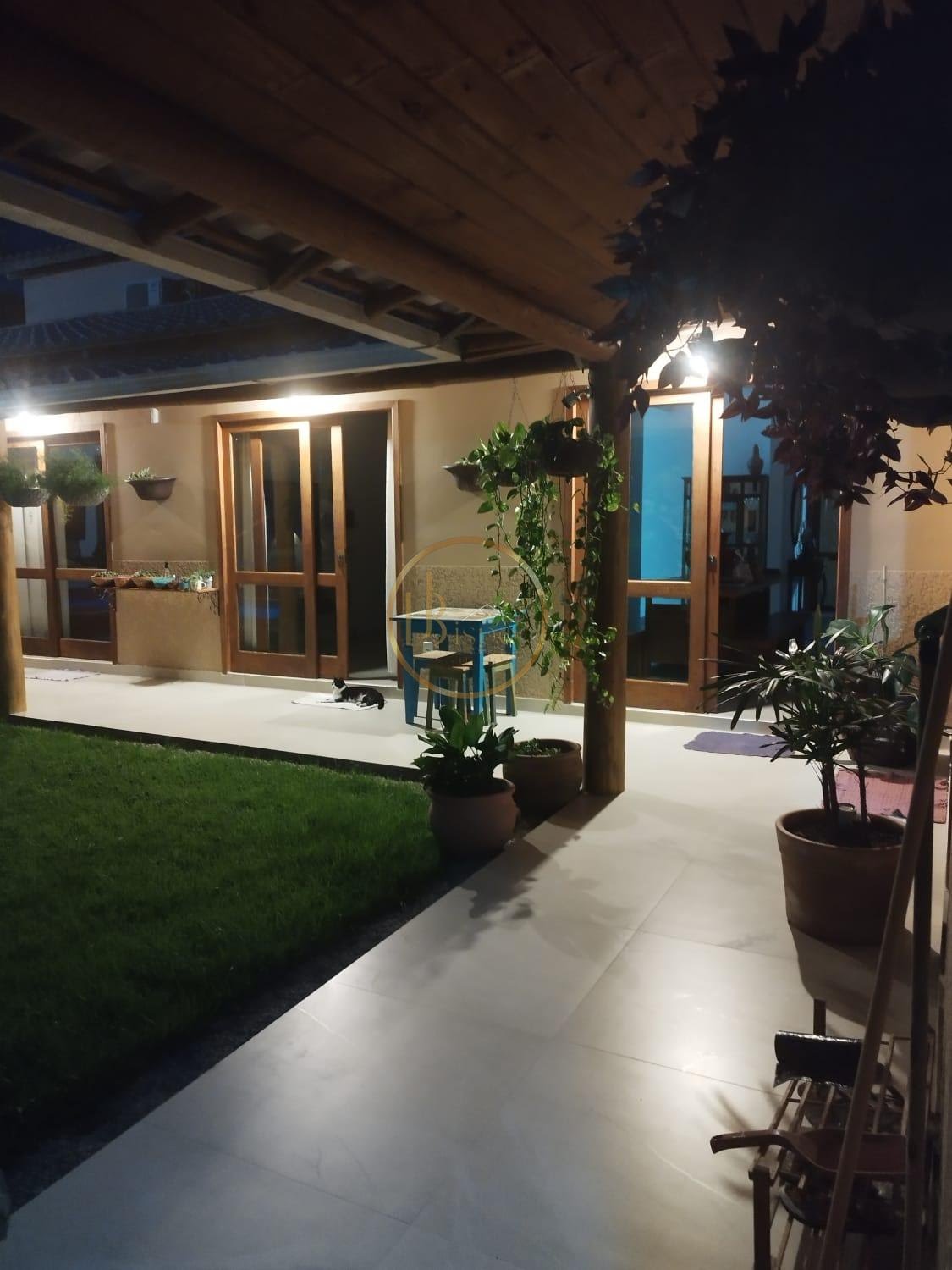 Casa à venda com 3 quartos, 2 suítes, 2 vagas e 185m² no Orla Norte, Porto Seguro (BA) — foto 2 de 14