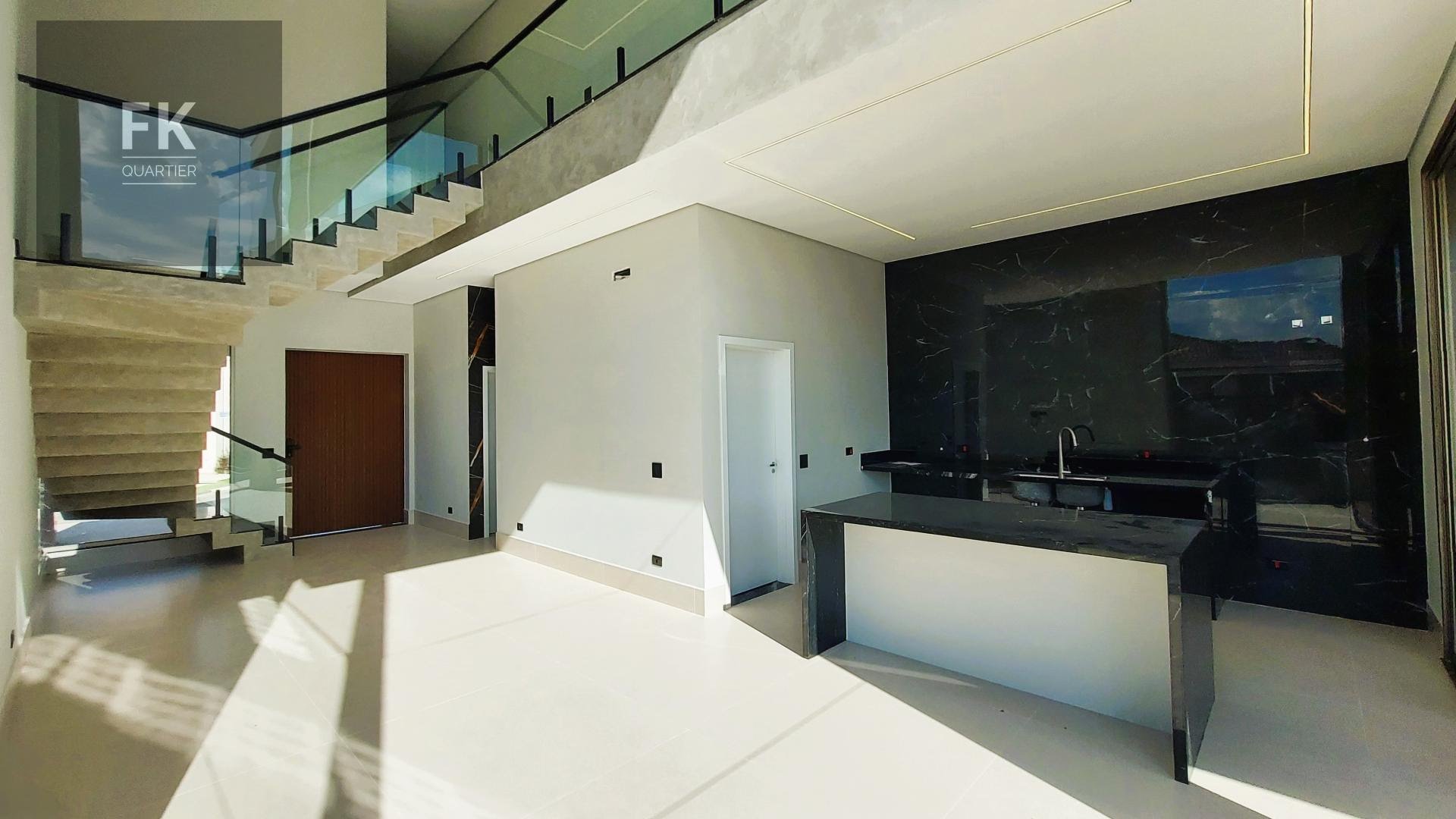 Casa à venda com 3 quartos, 3 suítes, 6 vagas e 265m² no Suru, Santana de Parnaíba (SP) — foto 3 de 27