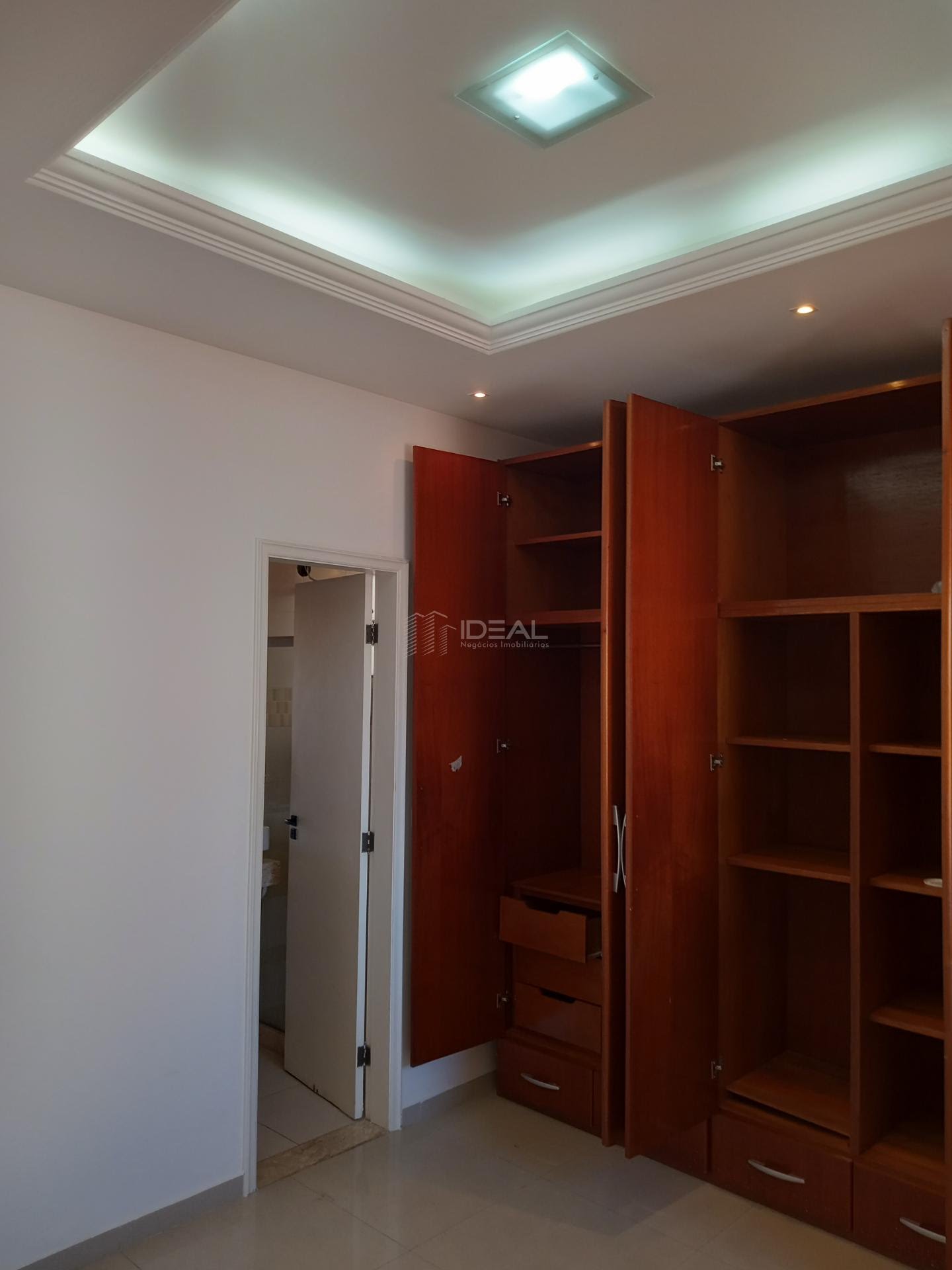 Apartamento para alugar com 3 quartos, 1 suíte, 1 vaga e 100m² no Centro, Campos dos Goytacazes (RJ) — foto 16 de 17