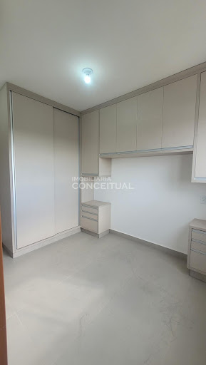 Quarto 1 - Armário
