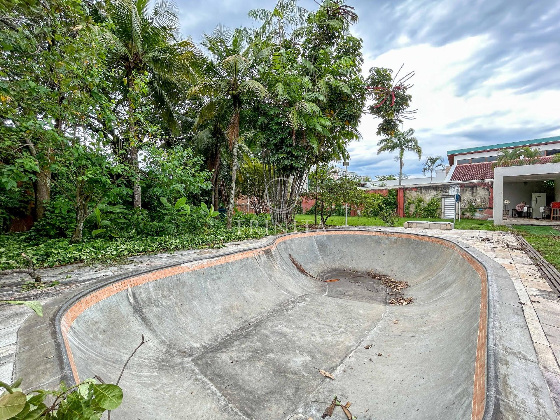 Nova Ipanema - Piscina / Pista de Skate - Trinità Imobiliária