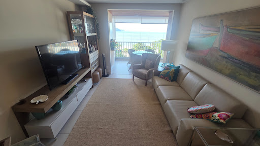 Apartamento Frente ao Mar no L23 em Itaguá  -  Ubatuba
