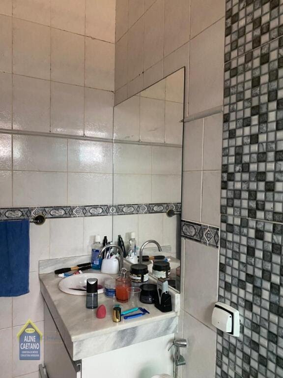 Casa à venda com 3 quartos, 1 suíte, 2 vagas e 130m² no Vila Caiçara, Praia Grande (SP) — foto 16 de 27