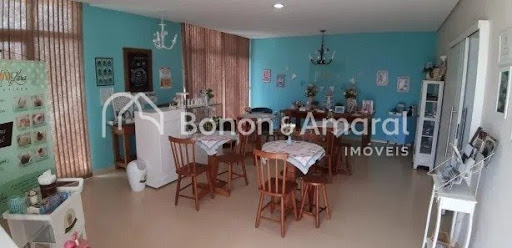 Casa, 5 quartos, 274 m² - Foto 1