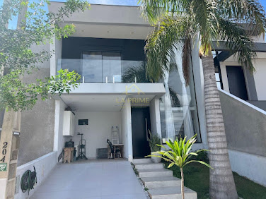 Casa em Condomínio no Jardim Eucaliptos em Sorocaba, 199m²,  03 dormitórios, 01 suíte , 02 vagas de garagem.