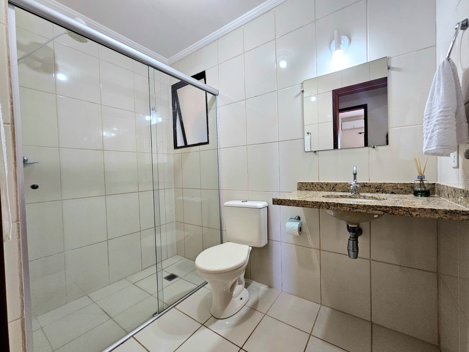 Apartamento à venda com 2 quartos, 1 suíte, 2 vagas e 90m² no Acaraú, Ubatuba (SP) — foto 22 de 22