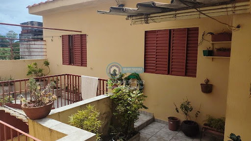 Casa à Venda em Imirim - 5 Dormitórios, 201m² por R$790 mil