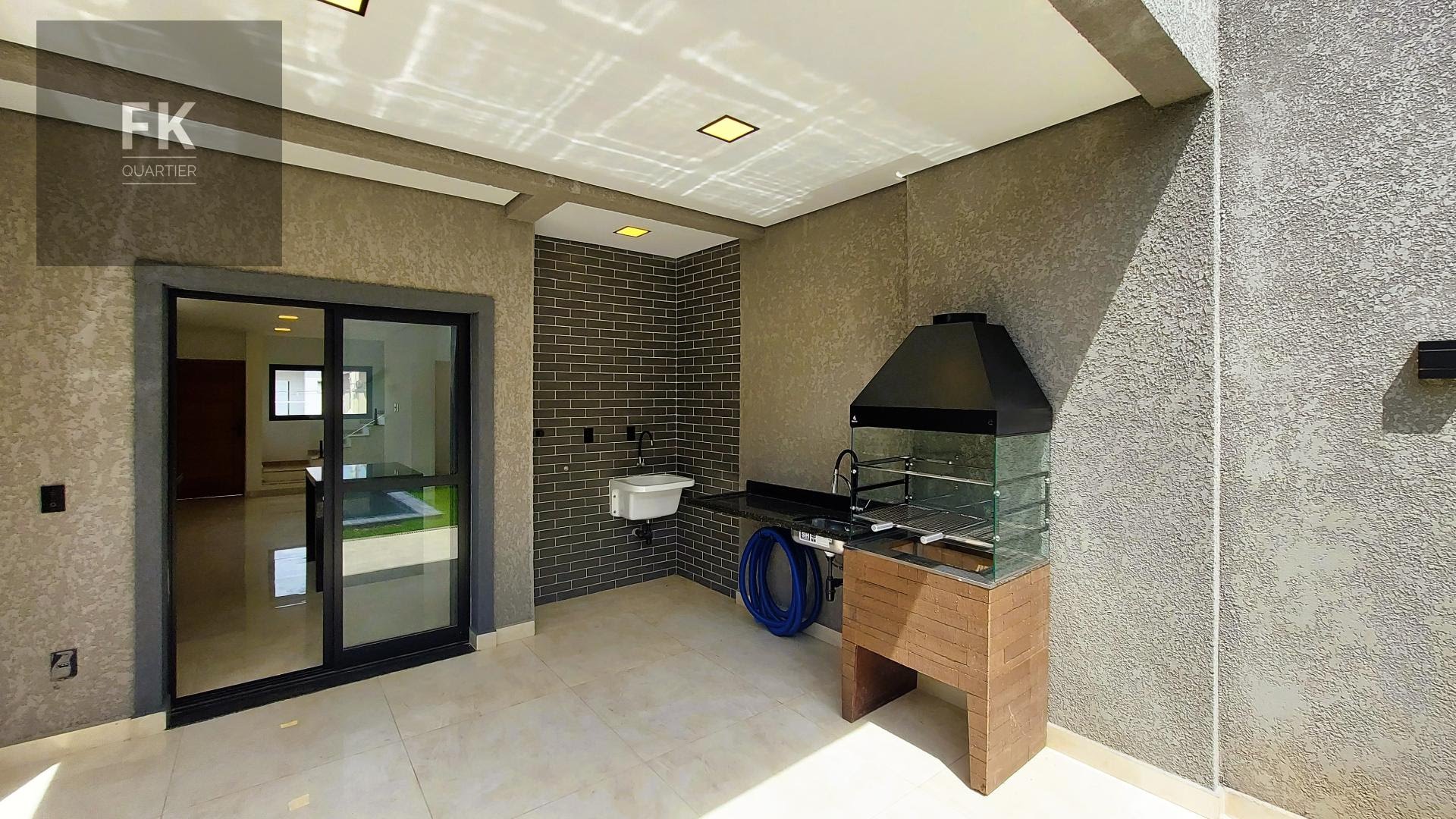 Casa à venda com 3 quartos, 1 suíte, 2 vagas e 126m² no Villas do Jaguari, Santana de Parnaíba (SP) — foto 9 de 27