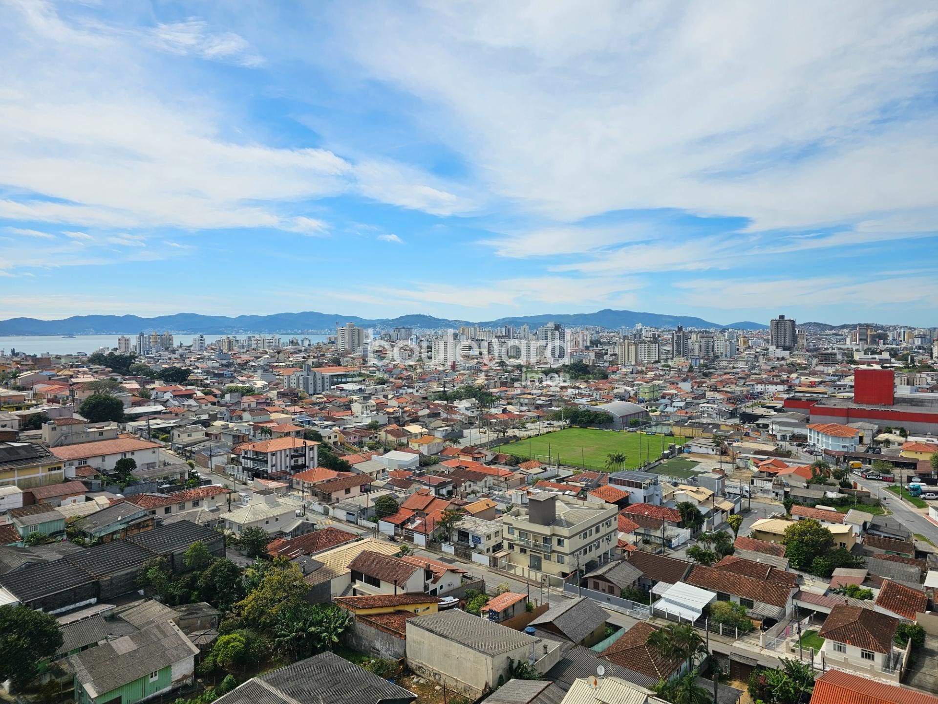 Apartamento à venda com 2 quartos, 1 banheiro, 2 vagas e 57m² no Cidade Jardim de Florianópolis, São José (SC) — foto 9 de 17