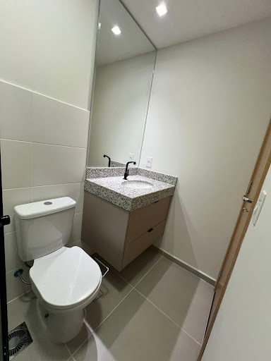 Apartamento em Vivendas do Parque Semi mobiliado -  CG