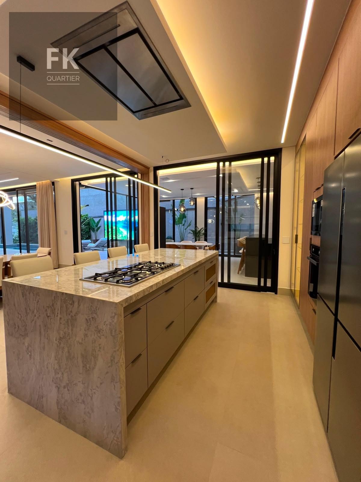 Casa à venda com 4 quartos, 4 suítes, 6 vagas e 490m² no Alphaville, Santana de Parnaíba (SP) — foto 9 de 30