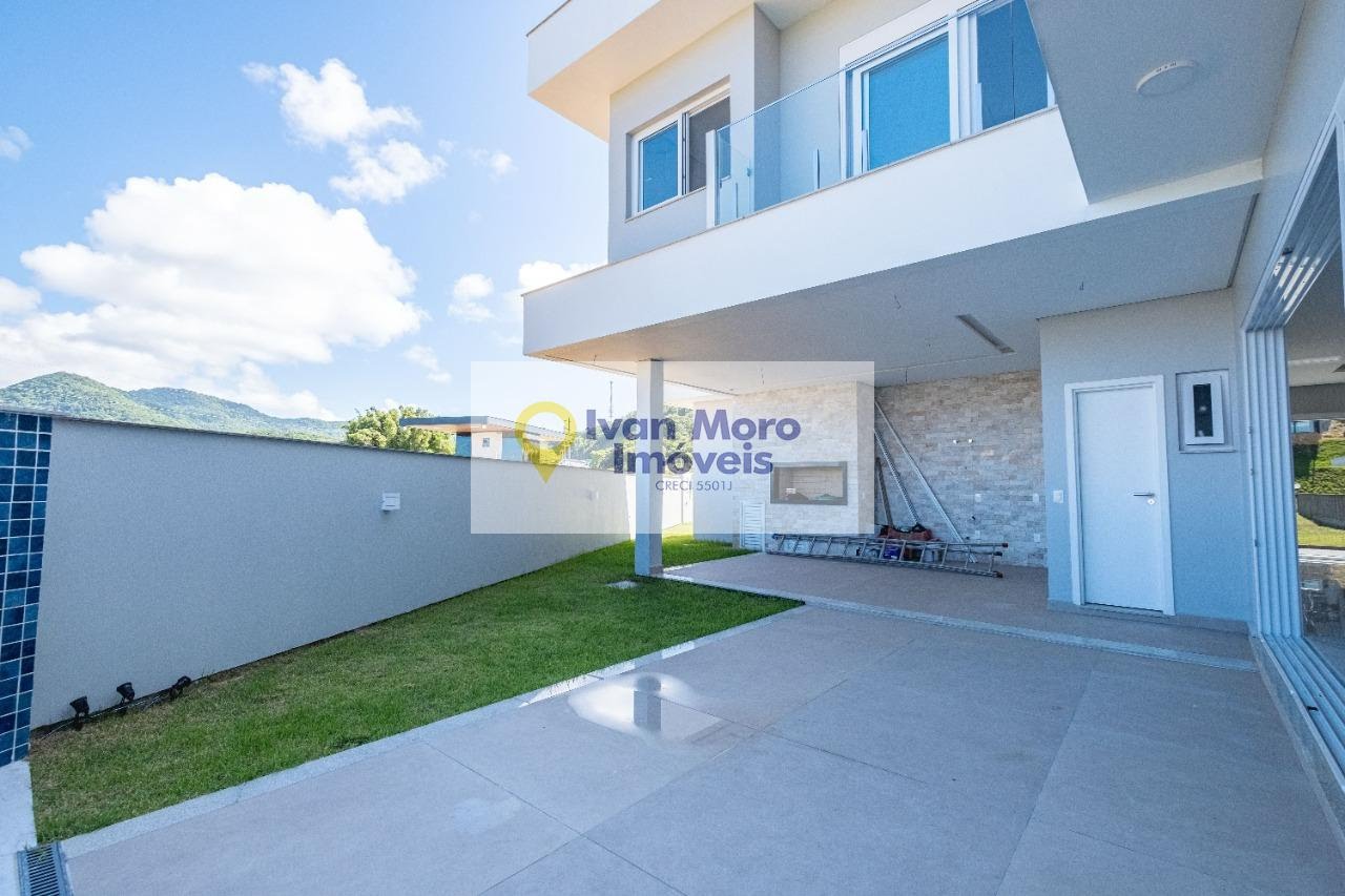 Casa à venda com 4 quartos, 3 suítes, 3 vagas e 378m² no Ingleses Norte, Florianópolis (SC) — foto 8 de 30