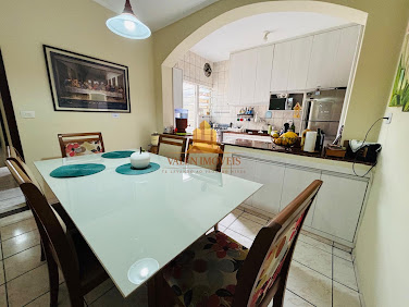 Casa 3 quartos próximo ao Centro  -  Jacareí