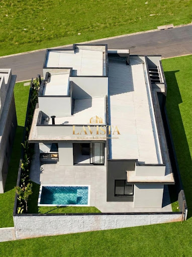 Casa/sobrado em Condomínio em Laranja Azeda  -  Atibaia