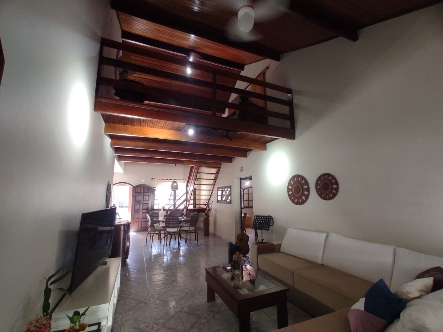 Casa à venda com 6 quartos, 5 banheiros, 4 vagas e 200m² no Itaguá, Ubatuba (SP) — foto 6 de 29